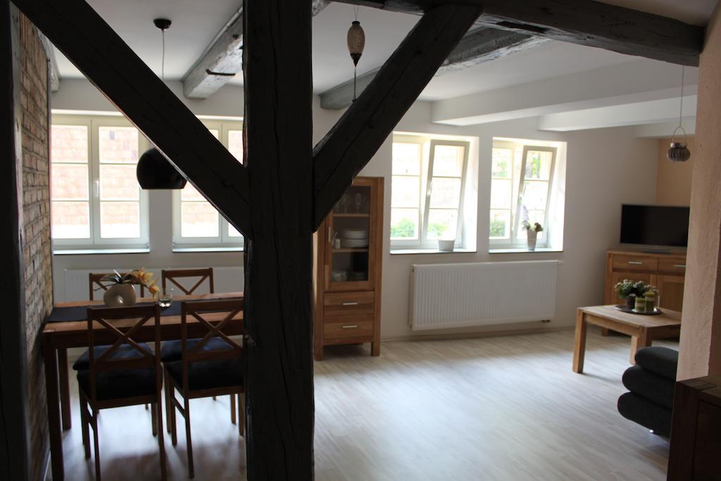 Ferienwohnungen Im Alten Handelshof เควดลินบวร์ก ห้อง รูปภาพ